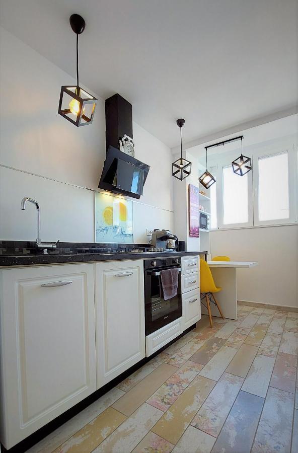 Sweet Lemons 1bd Amazing View Old Town * Bucharest