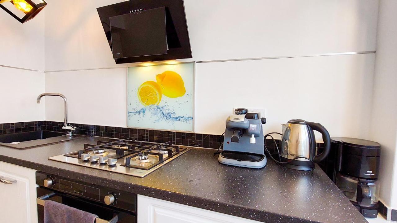 Sweet Lemons 1bd Amazing View Old Town Apartment Bucharest