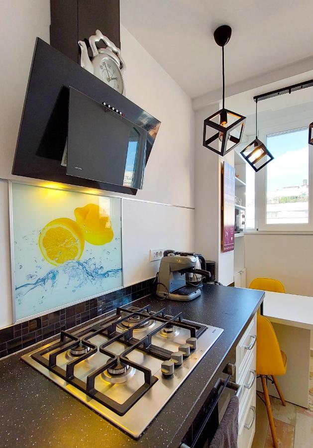 Sweet Lemons 1bd Amazing View Old Town Apartment Bucharest