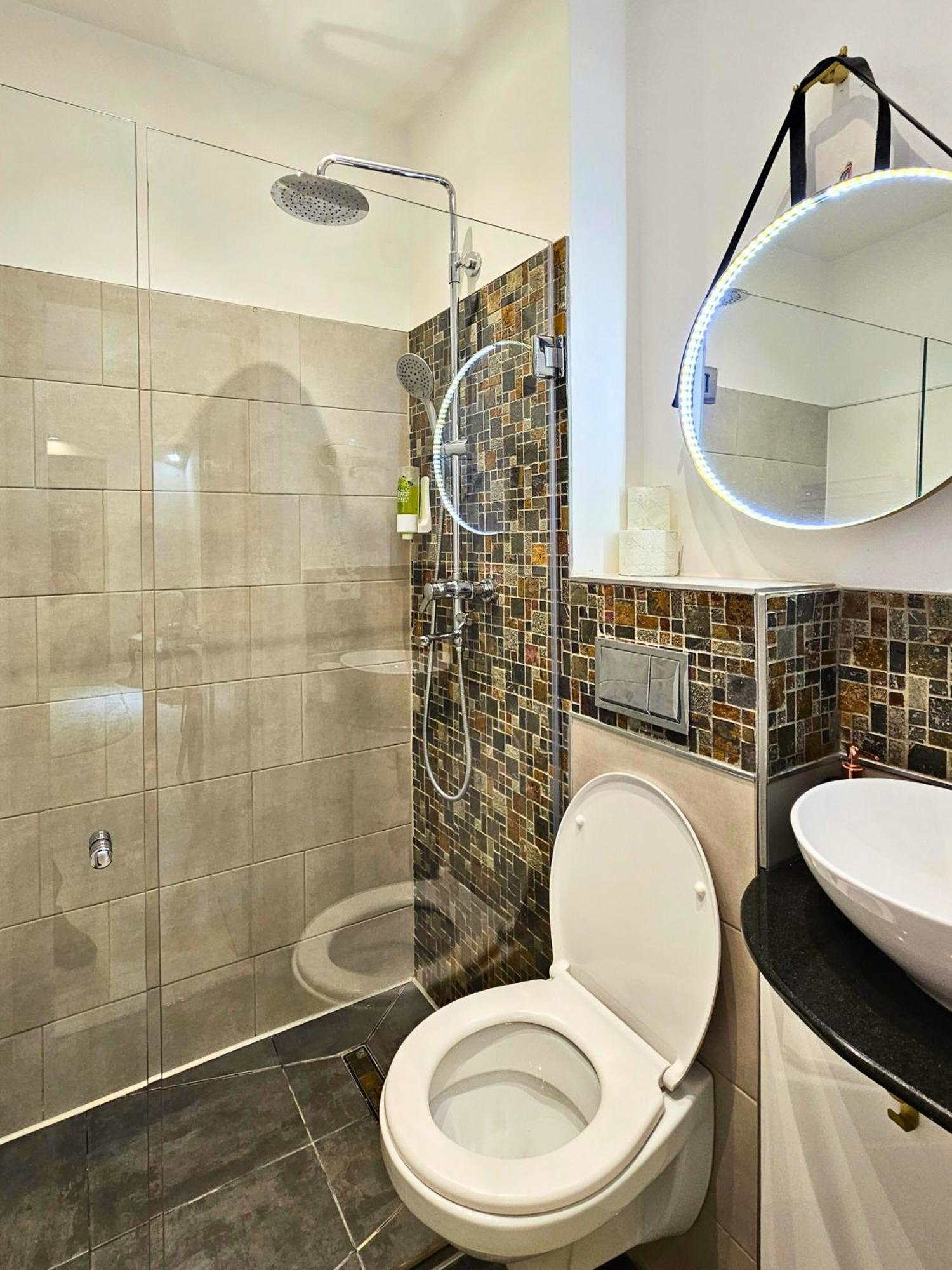 Apartment Sweet Lemons 1bd Amazing View Old Town Bucharest
